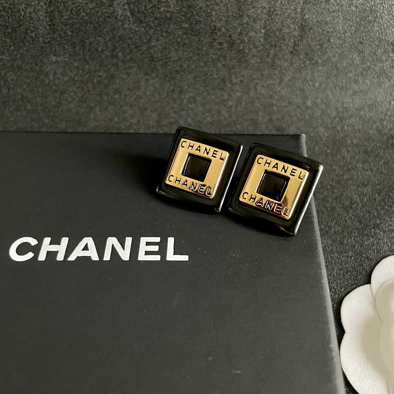 Chanel Earring 09yxs443